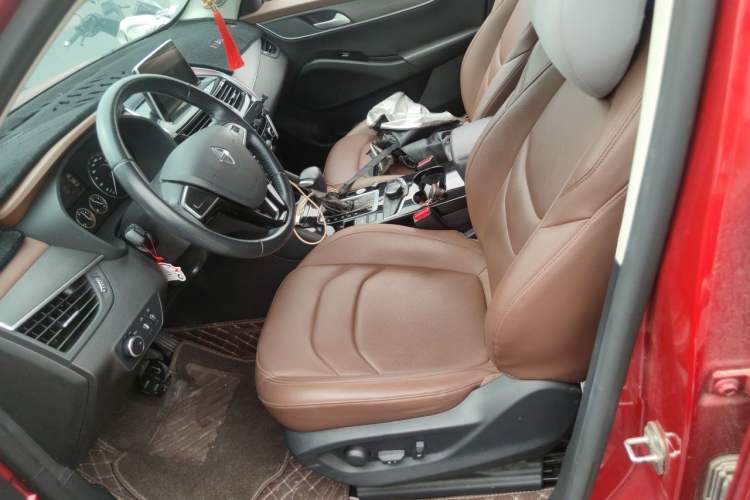 Used BORGWARD BX5 2017 20TGDI Automatic Two-Wheel Drive Pioneer Edition Left Front Seat