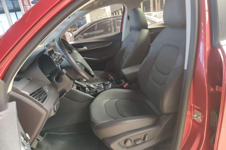 Used BORGWARD BX5 2017 20TGDI Automatic Two-Wheel Drive Pioneer Edition Left Front Seat