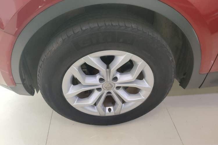 Used BORGWARD BX5 2017 20TGDI Automatic Two-Wheel Drive New Edition Left Front Wheel Hub