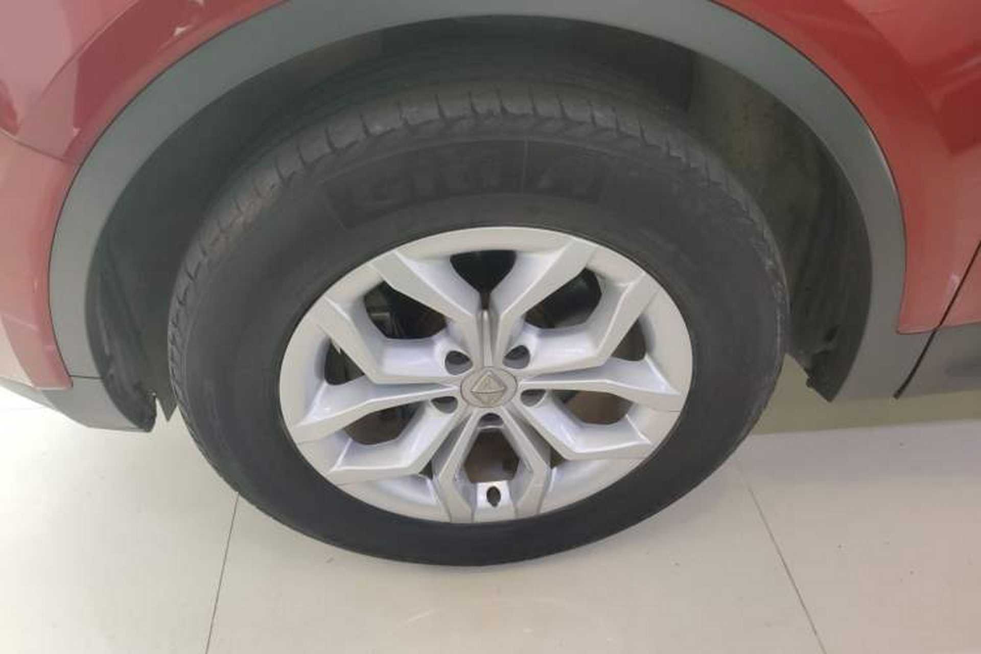 Used BORGWARD BX5 2017 20TGDI Automatic Two-Wheel Drive New Edition Left Front Wheel Hub
