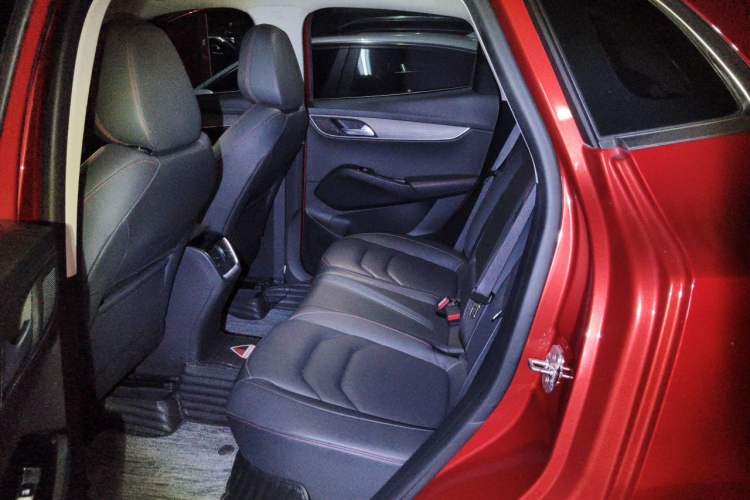Used BORGWARD BX5 2017 25TGDI Automatic Two-Wheel Drive Fashion Plus Model Left Rear Seat