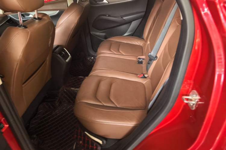 Used BORGWARD BX5 2017 25TGDI Automatic Two-Wheel Drive Smart Enjoyment Model Left Rear Seat
