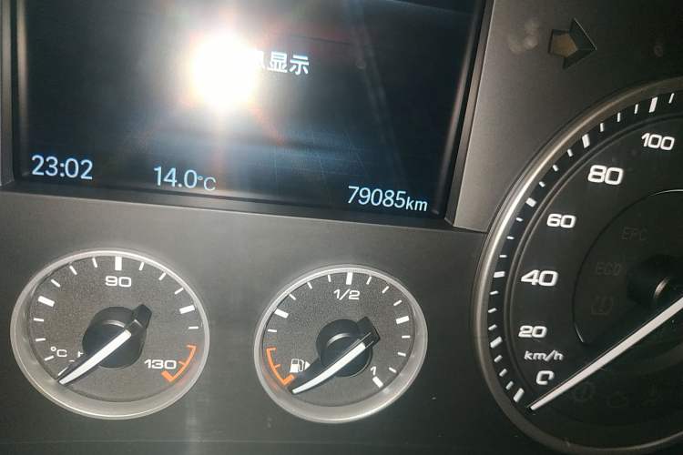 Used BORGWARD BX5 2017 25TGDI Automatic Two-Wheel Drive Sharp Model Odometer Close Up