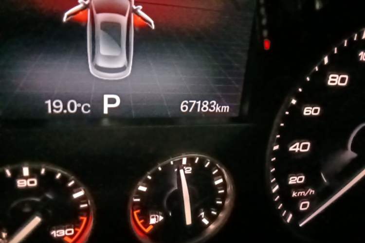 Used BORGWARD BX5 2017 25TGDI Automatic Two-Wheel Drive Smart Enjoyment Model Odometer Close Up