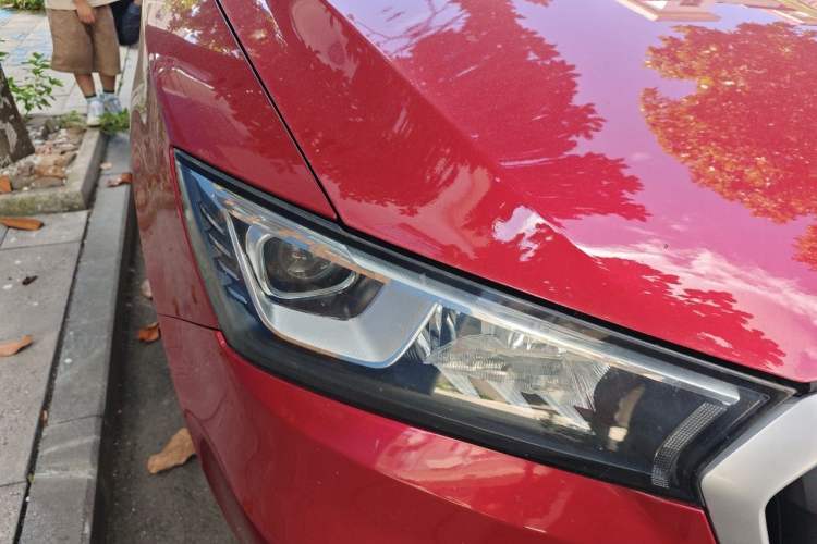 Used BORGWARD BX5 2017 25TGDI Automatic Two-Wheel Drive Sharp Model Right Front Headlight