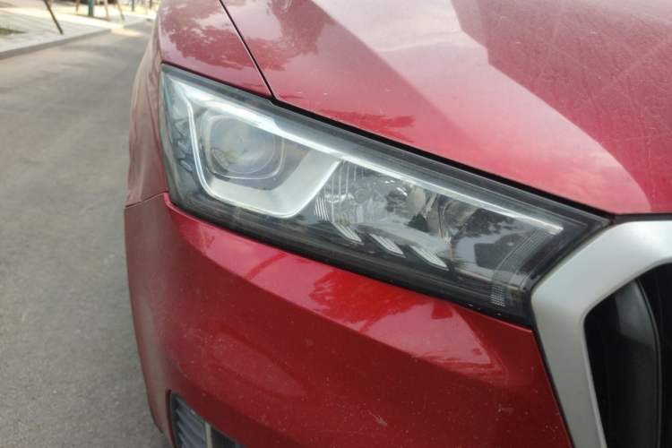 Used BORGWARD BX5 2017 25TGDI Automatic Two-Wheel Drive Fashion Plus Model Right Front Headlight
