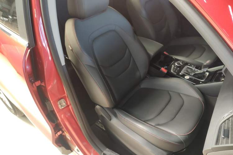 Used BORGWARD BX5 2017 20TGDI Automatic Two-Wheel Drive Pioneer Edition Right Front Seat