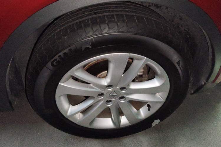 Used BORGWARD BX5 2017 25TGDI Automatic Two-Wheel Drive Fashion Plus Model Right Front Wheel Hub