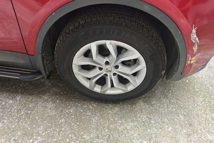 Used BORGWARD BX5 2017 20TGDI Automatic Two-Wheel Drive Pioneer Edition Right Front Wheel Hub