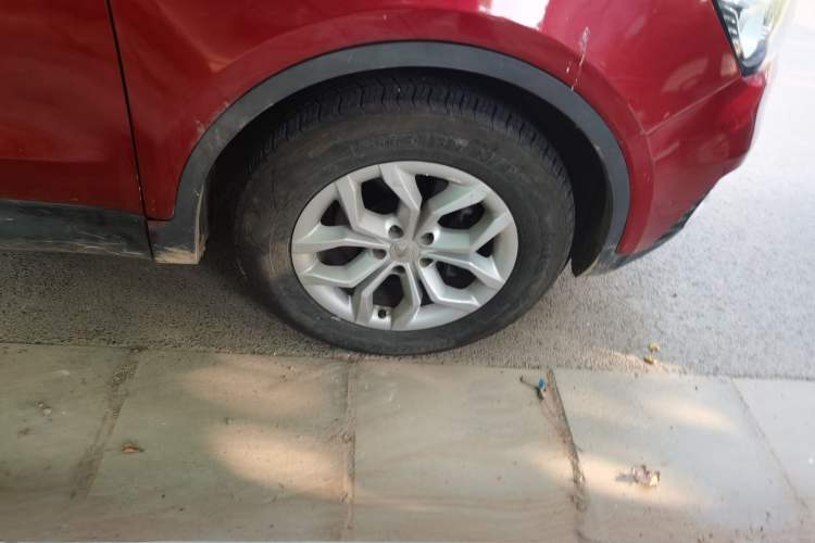 Used BORGWARD BX5 2017 20TGDI Automatic Two-Wheel Drive Pioneer Edition Right Front Wheel Hub