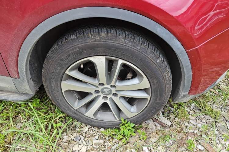 Used BORGWARD BX5 2017 25TGDI Automatic Two-Wheel Drive Smart Enjoyment Model Right Front Wheel Hub