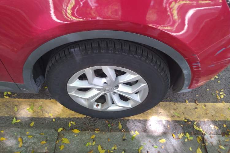 Used BORGWARD BX5 2017 20TGDI Automatic Two-Wheel Drive Pioneer Edition Right Front Wheel Hub