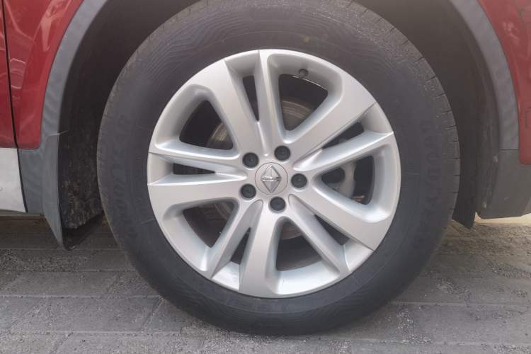 Used BORGWARD BX5 2017 25TGDI Automatic Two-Wheel Drive Sharp Model Right Front Wheel Hub