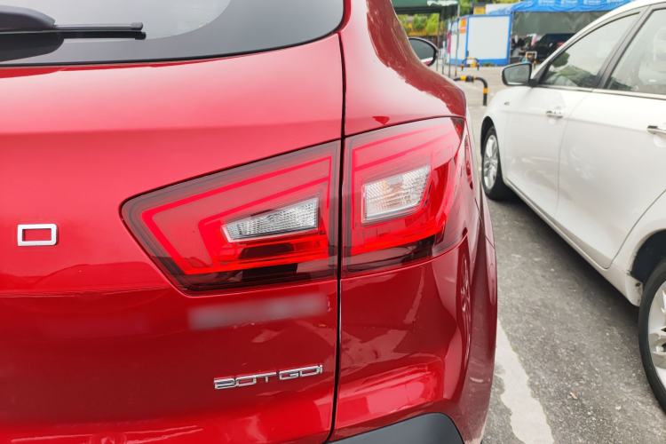 Used BORGWARD BX5 2017 20TGDI Automatic Two-Wheel Drive Pioneer Edition Right Rear Taillight