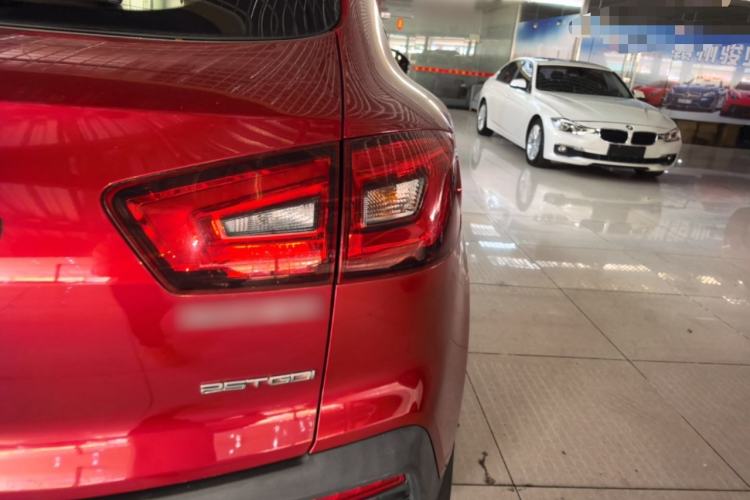 Used BORGWARD BX5 2017 25TGDI Automatic Two-Wheel Drive Smart Enjoyment Model Right Rear Taillight