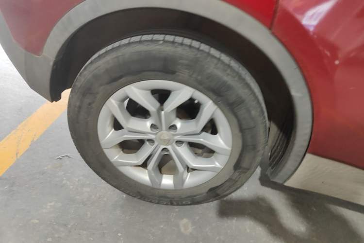 Used BORGWARD BX5 2017 20TGDI Automatic Two-Wheel Drive Pioneer Edition Right Rear Wheel Hub