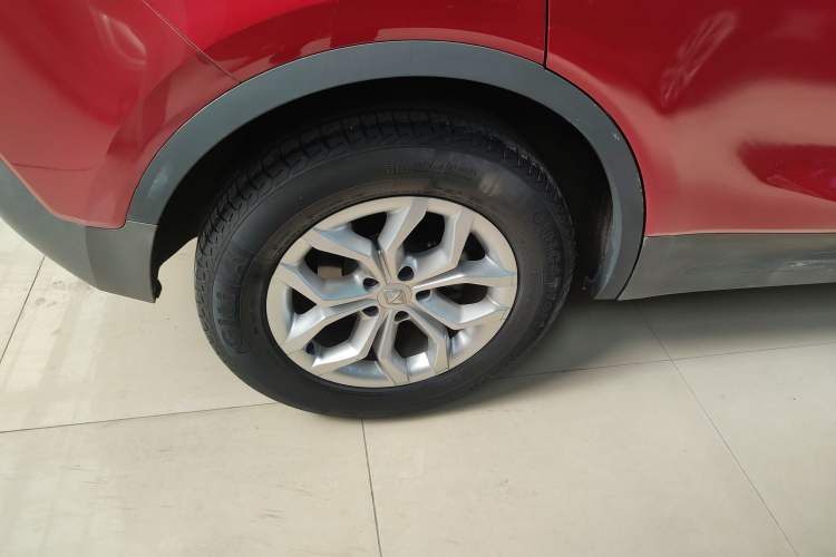 Used BORGWARD BX5 2017 20TGDI Automatic Two-Wheel Drive Pioneer Edition Right Rear Wheel Hub