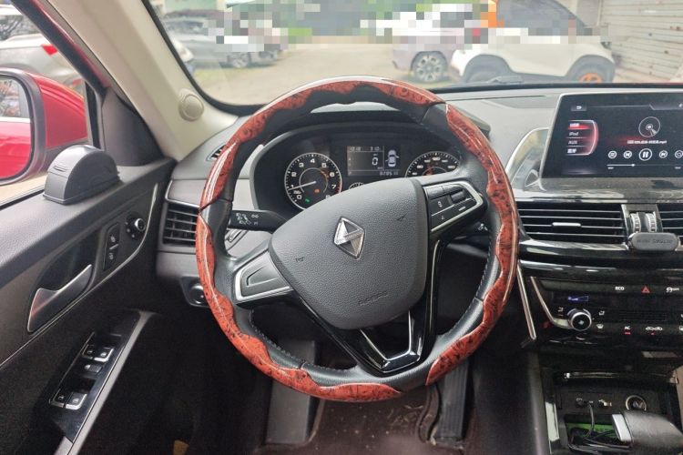Used BORGWARD BX5 2017 20TGDI Automatic Two-Wheel Drive Pioneer Edition Steering Wheel
