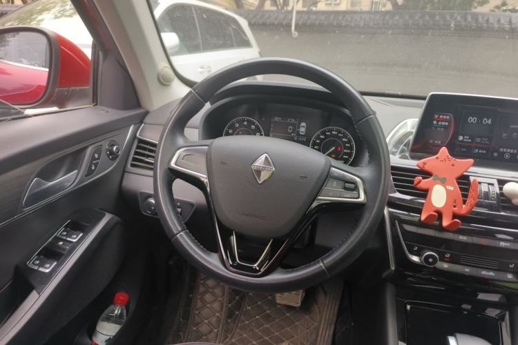 Used BORGWARD BX5 2017 20TGDI Automatic Two-Wheel Drive Pioneer Edition Steering Wheel