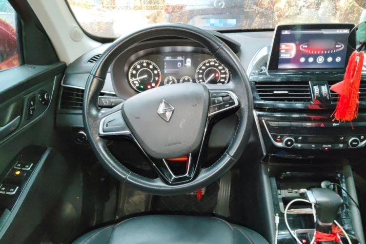 Used BORGWARD BX5 2017 20TGDI Automatic Two-Wheel Drive Pioneer Edition Steering Wheel