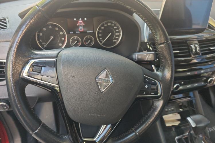 Used BORGWARD BX5 2017 25TGDI Automatic Two-Wheel Drive Sharp Model Steering Wheel