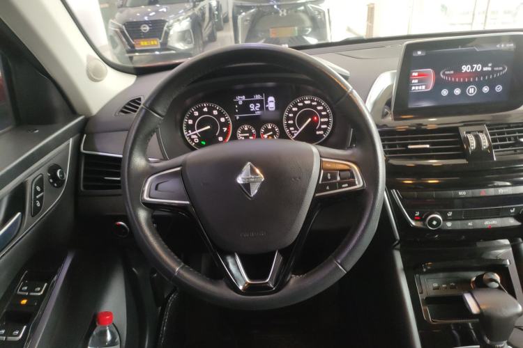 Used BORGWARD BX5 2017 20TGDI Automatic Two-Wheel Drive New Edition Steering Wheel