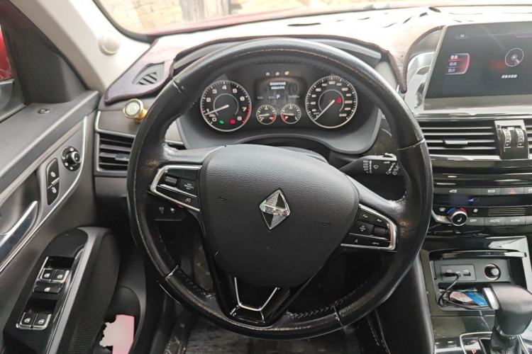 Used BORGWARD BX5 2017 25TGDI Automatic Two-Wheel Drive Smart Enjoyment Model Steering Wheel