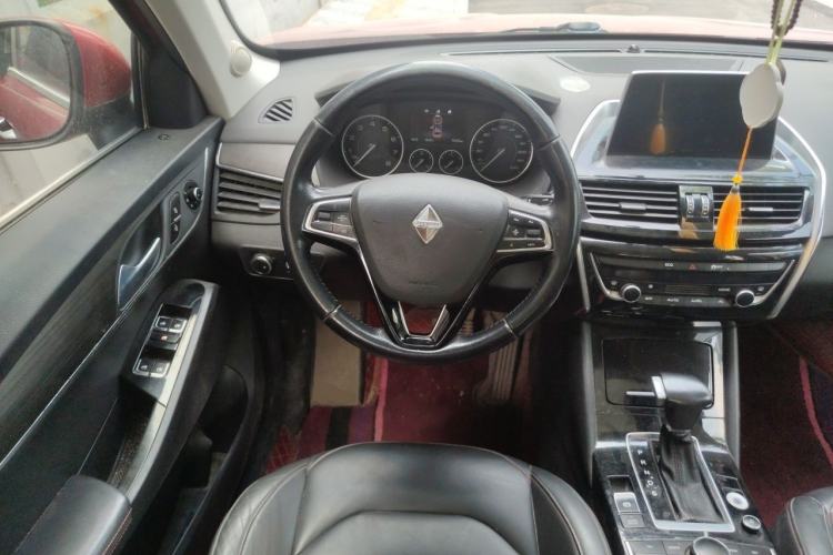 Used BORGWARD BX5 2017 25TGDI Automatic Two-Wheel Drive Fashion Plus Model Steering Wheel