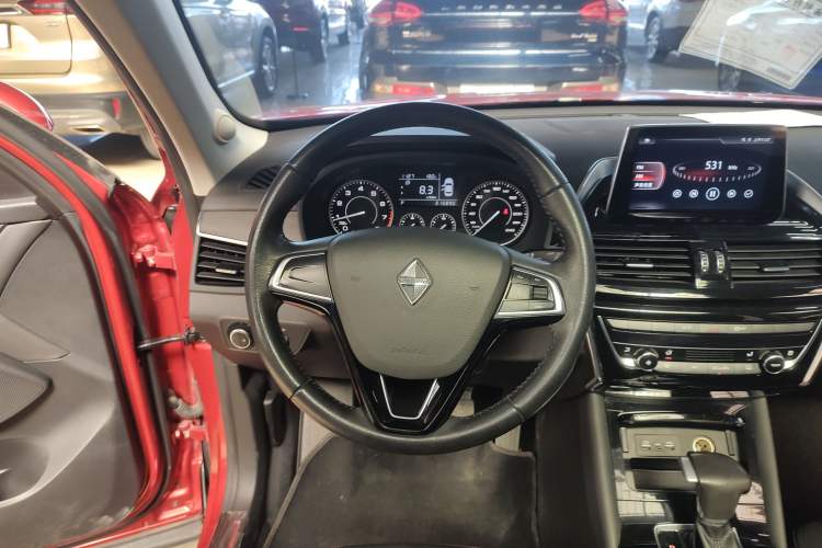 Used BORGWARD BX5 2017 20TGDI Automatic Two-Wheel Drive Pioneer Edition Steering Wheel