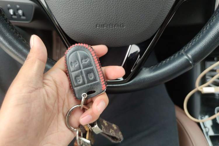 Used BORGWARD BX5 2017 20TGDI Automatic Two-Wheel Drive Pioneer Edition Vehicle Key
