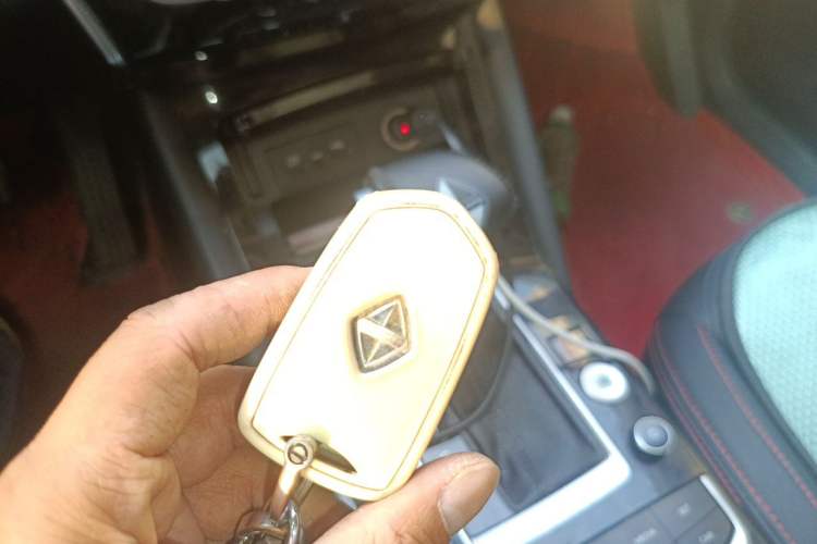 Used BORGWARD BX5 2017 20TGDI Automatic Two-Wheel Drive Pioneer Edition Vehicle Key