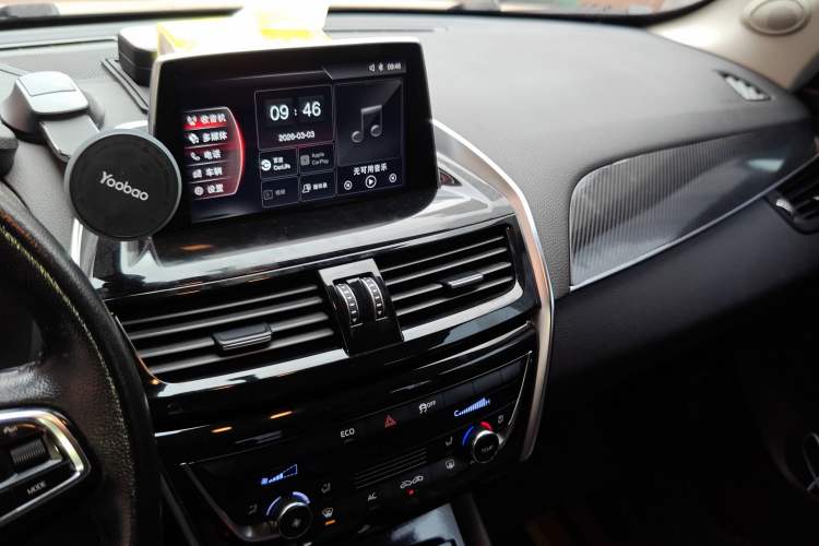 Used BORGWARD BX5 2017 20TGDI Automatic Two-Wheel Drive New Edition Audio And AC Panel