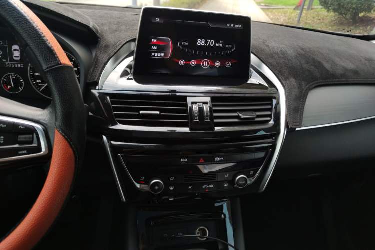 Used BORGWARD BX5 2017 20TGDI Automatic Two-Wheel Drive Pioneer Edition Audio And AC Panel