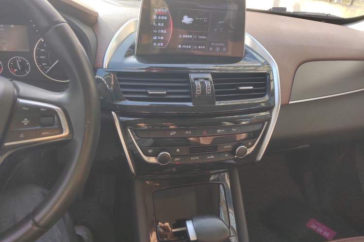Used BORGWARD BX5 2017 25TGDI Automatic Four-Wheel Drive Sharp Model Audio And AC Panel