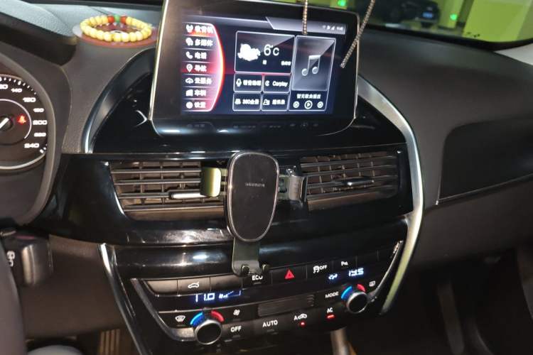 Used BORGWARD BX5 2017 20TGDI Automatic Two-Wheel Drive Leading Edition Audio And AC Panel