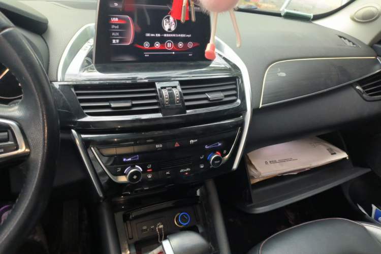 Used BORGWARD BX5 2017 20TGDI Automatic Two-Wheel Drive Pioneer Edition Audio And AC Panel