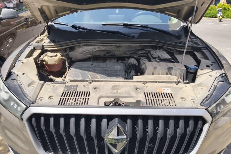 Used BORGWARD BX5 2017 20TGDI Automatic Two-Wheel Drive Pioneer Edition Engine Bay