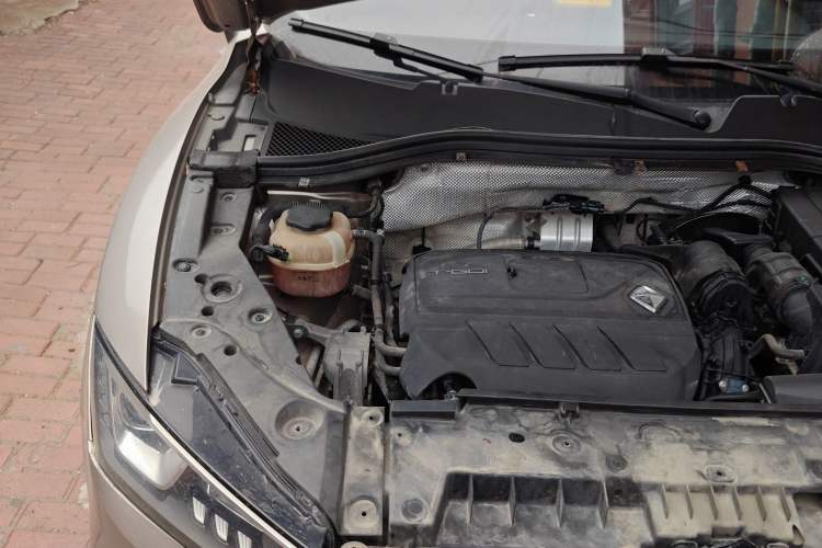 Used BORGWARD BX5 2017 20TGDI Automatic Two-Wheel Drive New Edition Engine Bay Right