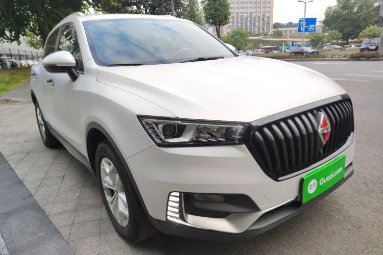 Used BORGWARD BX5 2017 20TGDI Automatic Two-Wheel Drive Pioneer Edition Front Right 45 Deg
