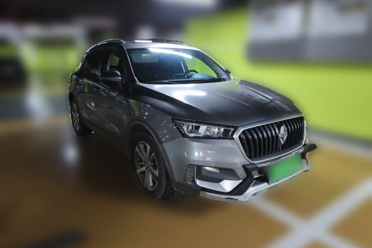 Used BORGWARD BX5 2017 20TGDI Automatic Two-Wheel Drive Leading Edition Front Right 45 Deg
