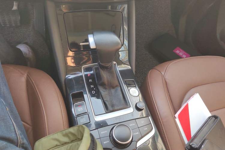 Used BORGWARD BX5 2017 25TGDI Automatic Four-Wheel Drive Sharp Model Gear Lever