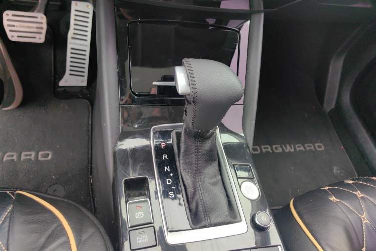 Used BORGWARD BX5 2017 25TGDI Automatic Four-Wheel Drive Smart Enjoyment Model Gear Lever