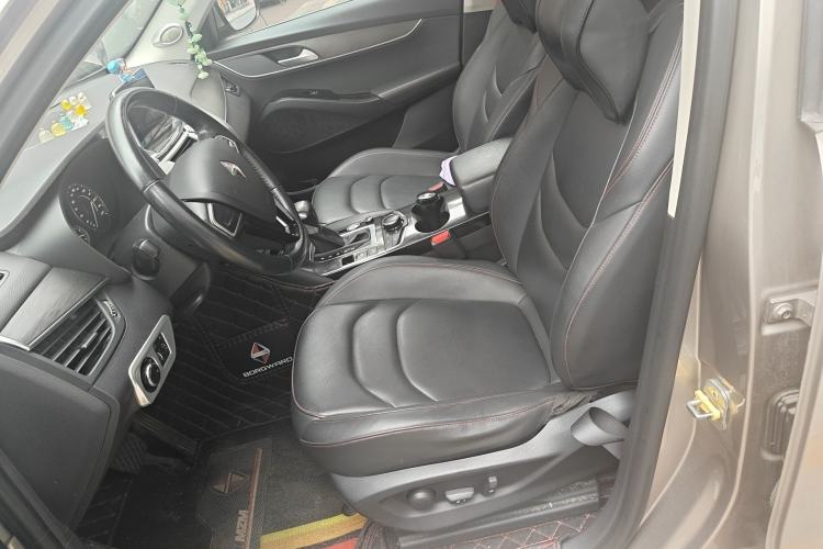 Used BORGWARD BX5 2017 20TGDI Automatic Two-Wheel Drive Pioneer Edition Left Front Seat