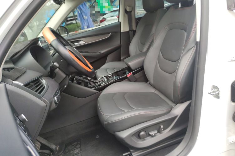 Used BORGWARD BX5 2017 20TGDI Automatic Two-Wheel Drive Pioneer Edition Left Front Seat
