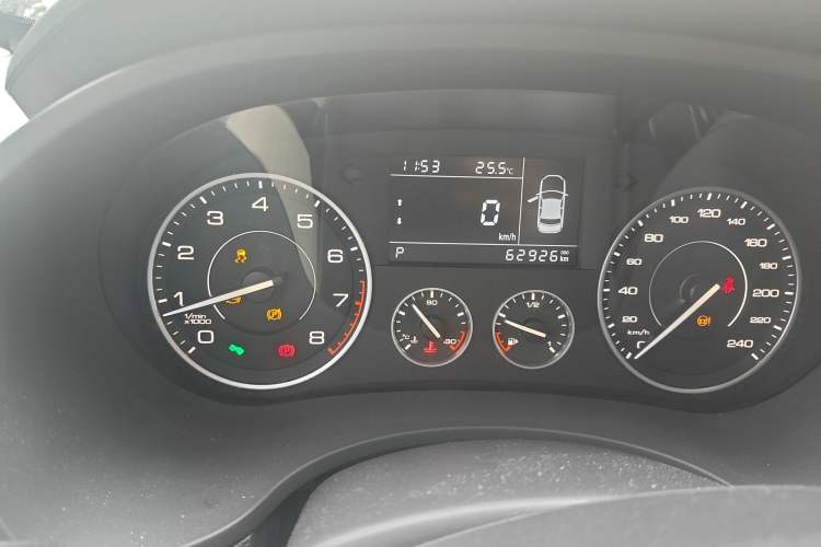 Used BORGWARD BX5 2017 20TGDI Automatic Two-Wheel Drive Pioneer Edition Odometer Close Up