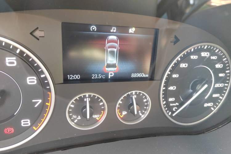 Used BORGWARD BX5 2017 25TGDI Automatic Four-Wheel Drive Sharp Model Odometer Close Up