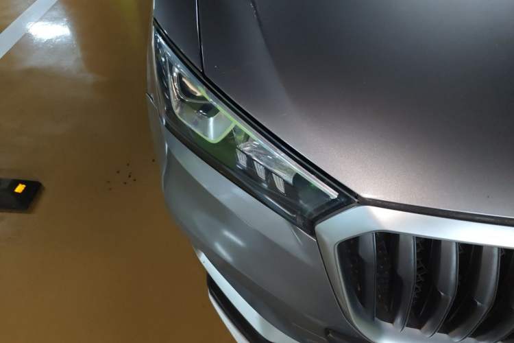 Used BORGWARD BX5 2017 20TGDI Automatic Two-Wheel Drive Leading Edition Right Front Headlight