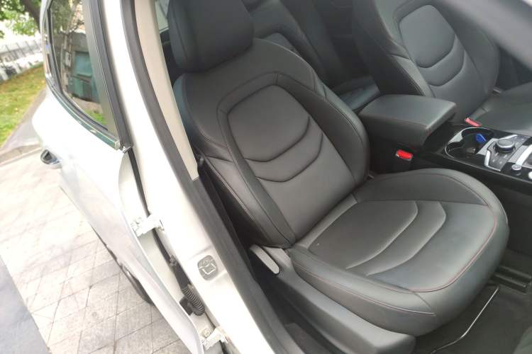 Used BORGWARD BX5 2017 20TGDI Automatic Two-Wheel Drive Pioneer Edition Right Front Seat
