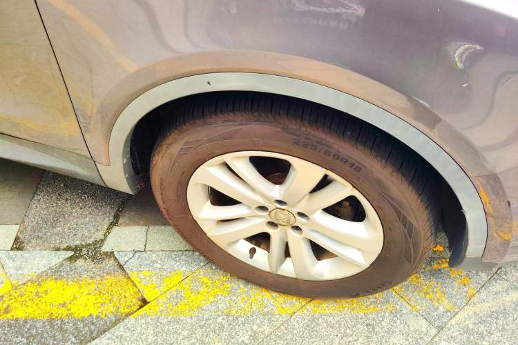Used BORGWARD BX5 2017 25TGDI Automatic Two-Wheel Drive Sharp Model Right Front Wheel Hub