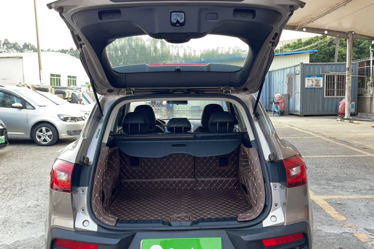 Used BORGWARD BX5 2017 20TGDI Automatic Two-Wheel Drive Pioneer Edition Trunk